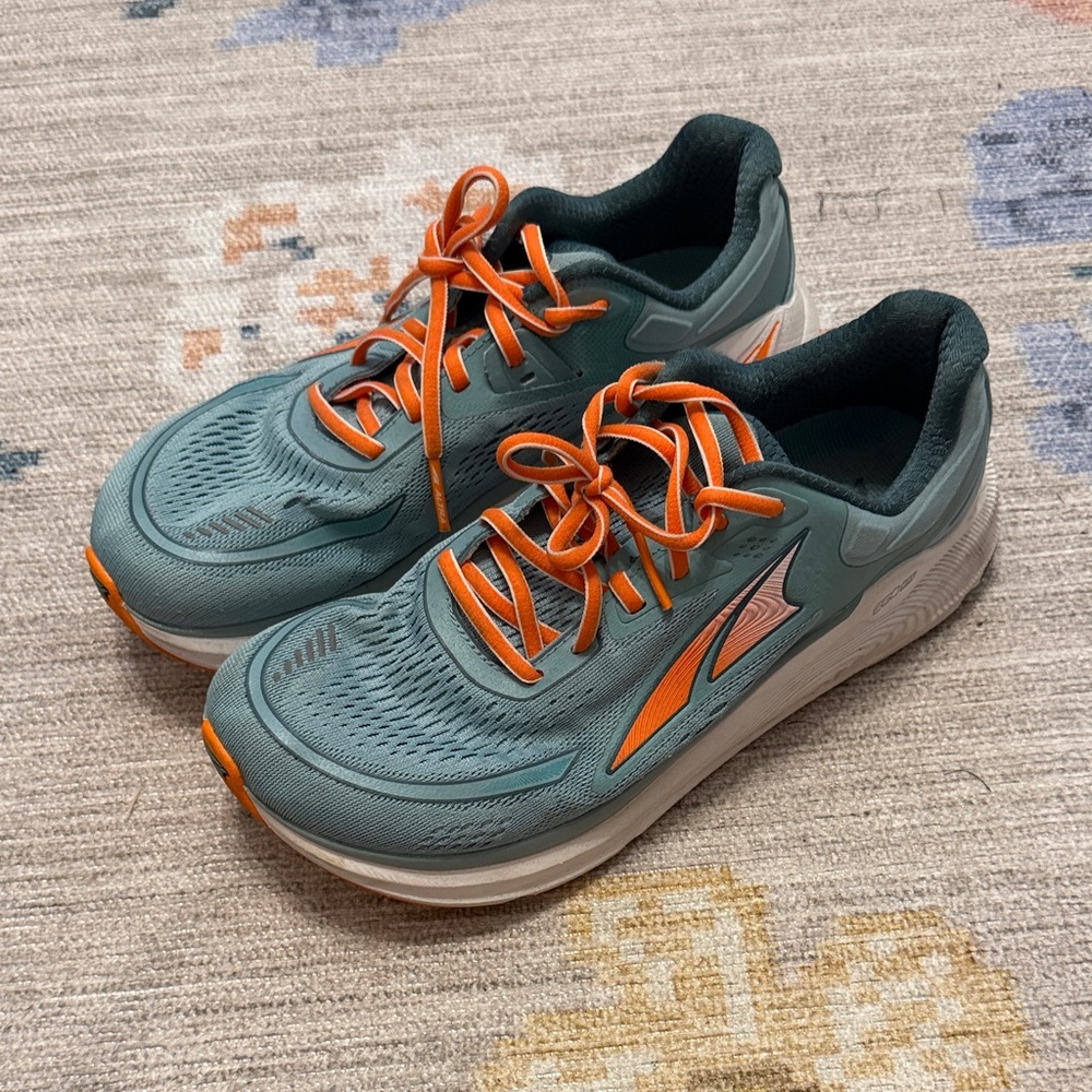 Altra Paradigm Teal and Orange Lace-Up Running Shoes